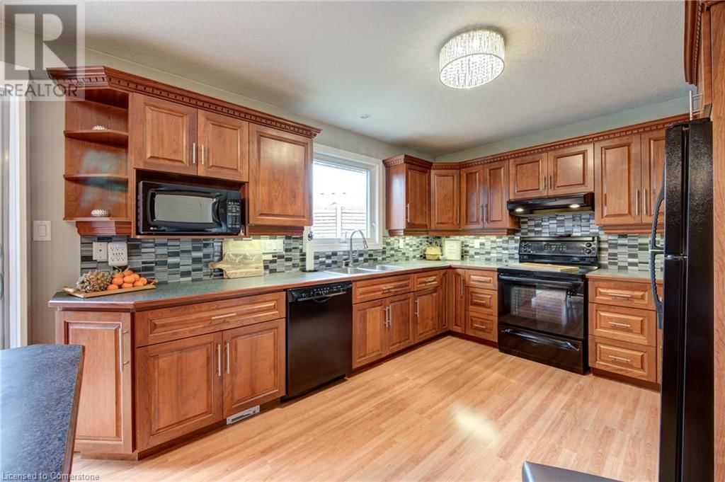 7 BURNSIDE DRIVE Image 9