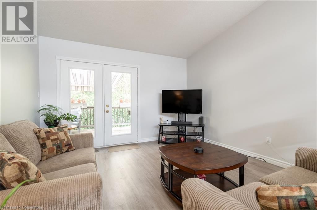 58 HARRIS AVENUE Image 12