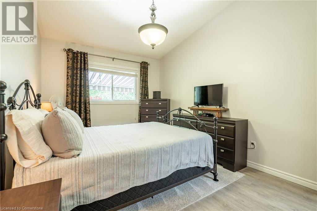 58 HARRIS AVENUE Image 15