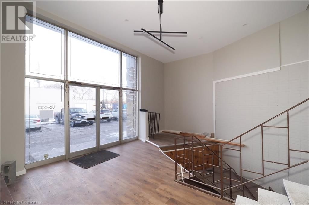 100 DUNDAS STREET EAST Image 2