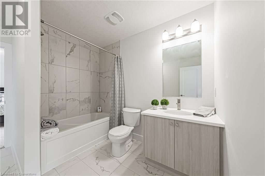 204 BENNINGER DRIVE Image 32