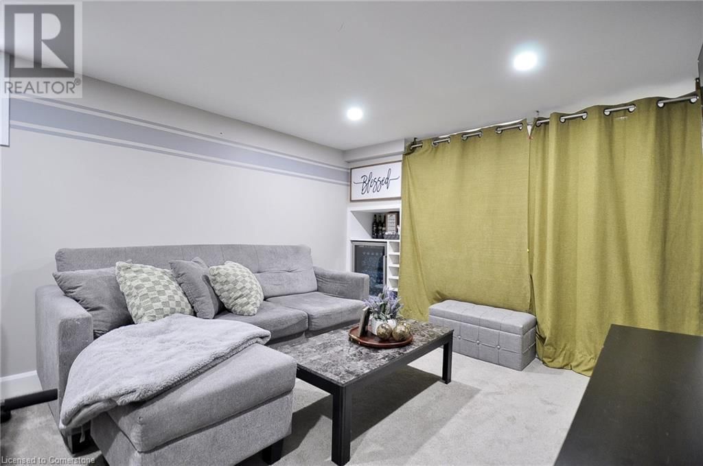 186 WENTWORTH AVENUE Image 24