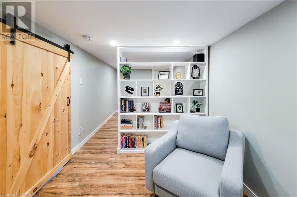 18 ELLIS AVENUE Image 31