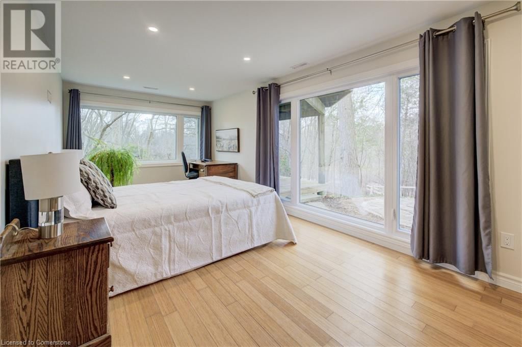 279 FERNDALE PLACE Image 28