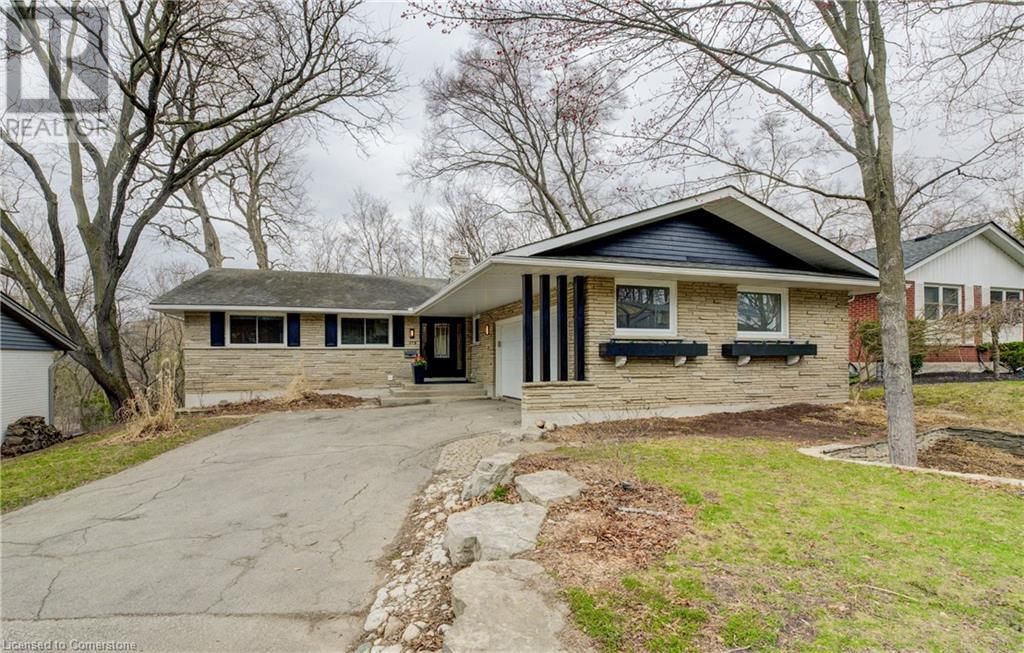 279 FERNDALE PLACE Image 3