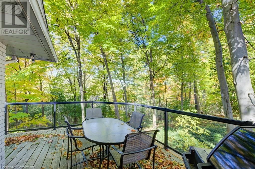 279 FERNDALE PLACE Image 37