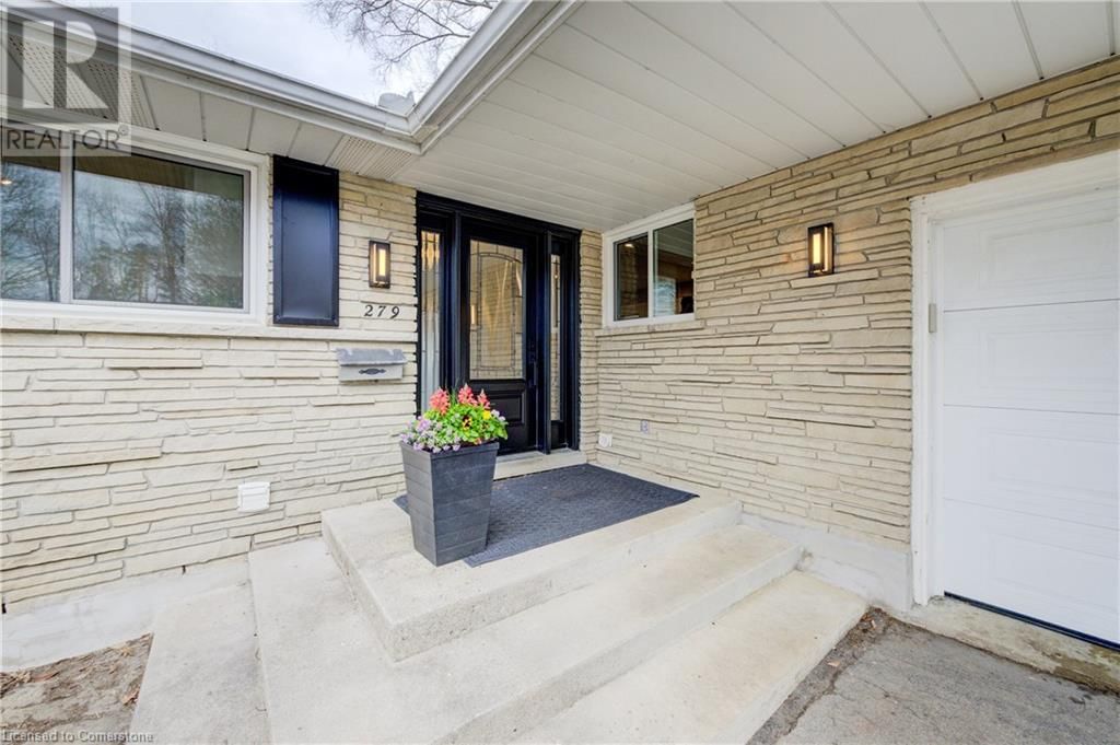 279 FERNDALE PLACE Image 4