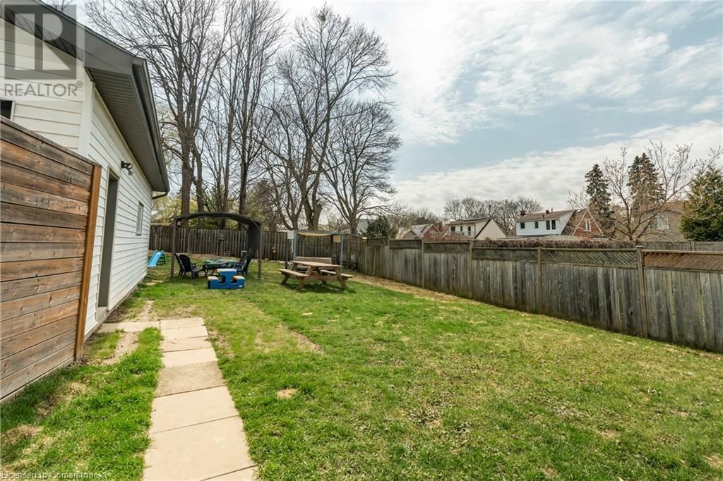 227 BRIDGEPORT ROAD EAST Image 37