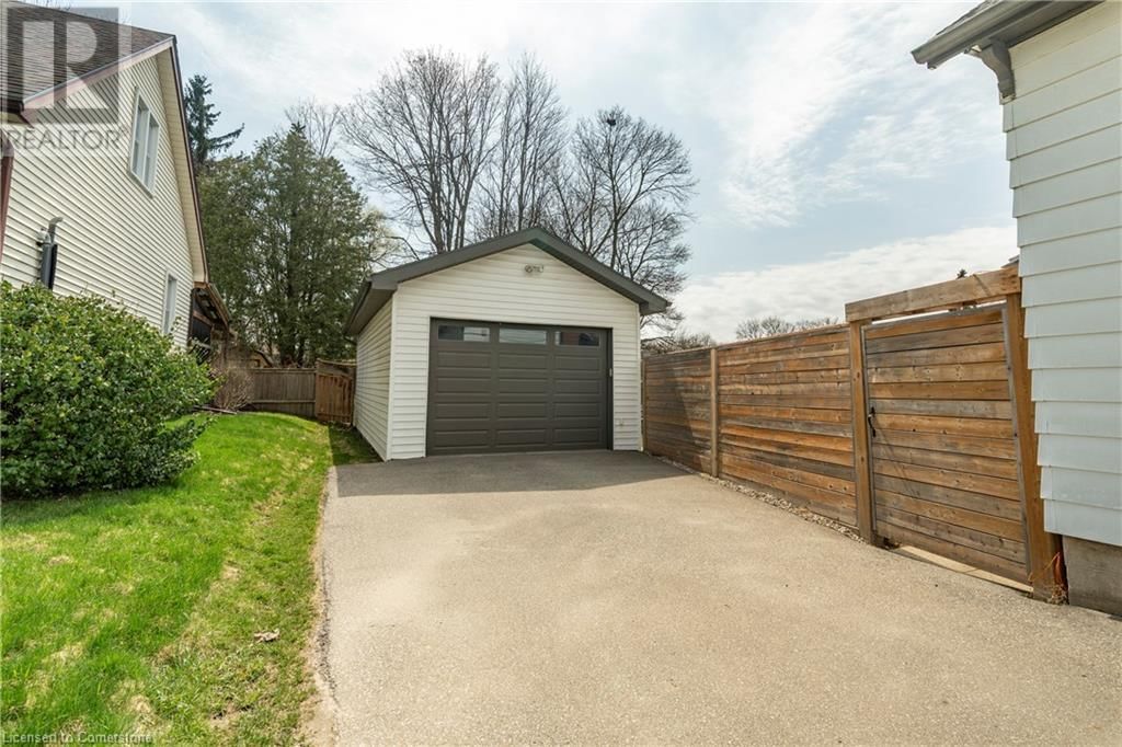 227 BRIDGEPORT ROAD EAST Image 4