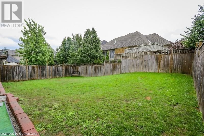 124 DUTTON WAY Image 26