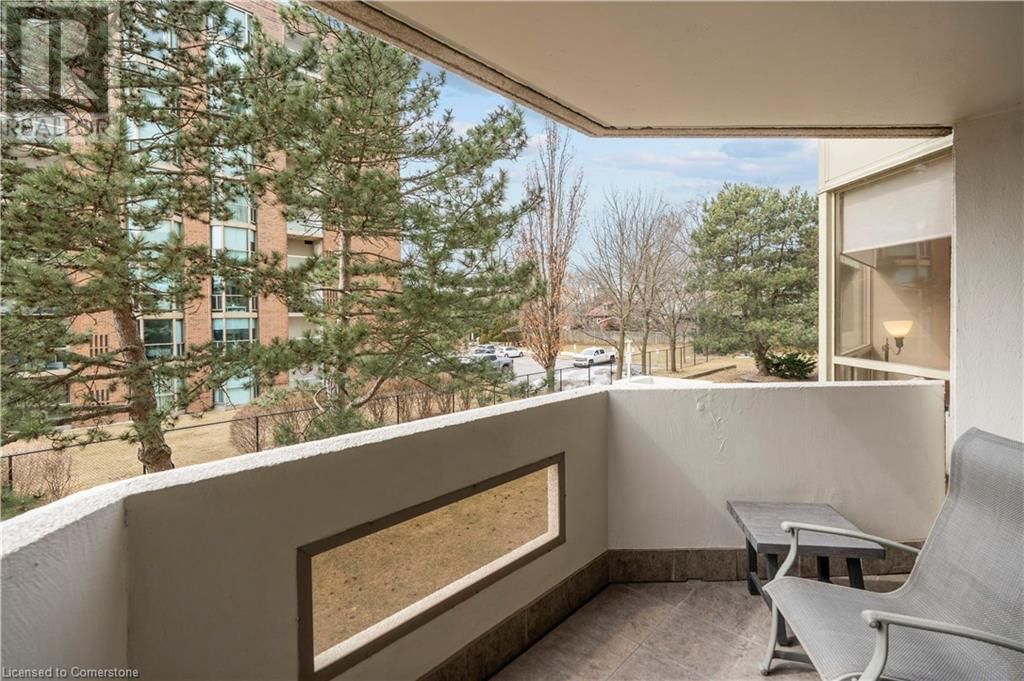 208 - 1237 NORTH SHORE BOULEVARD EAST Image 32