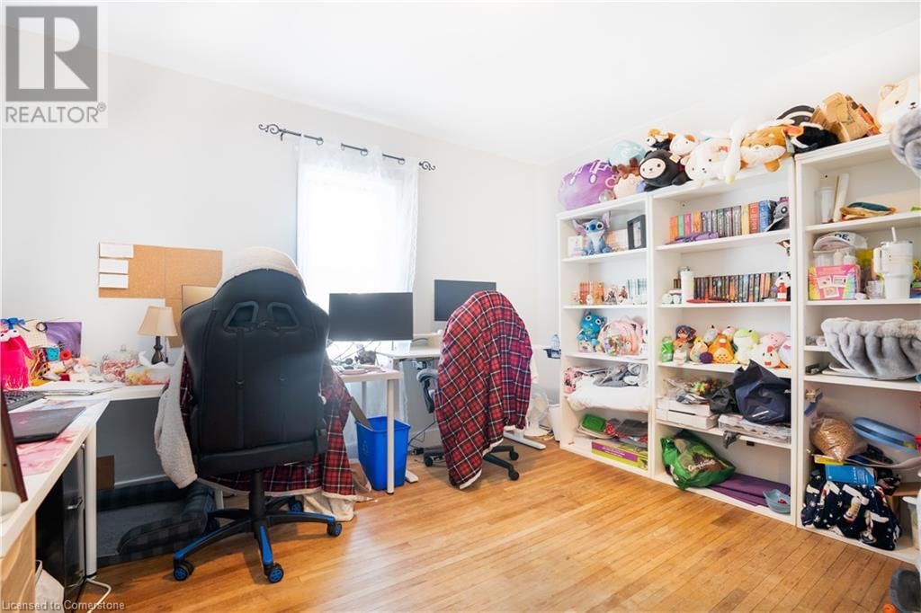 12 WALPOLE DRIVE Image 16