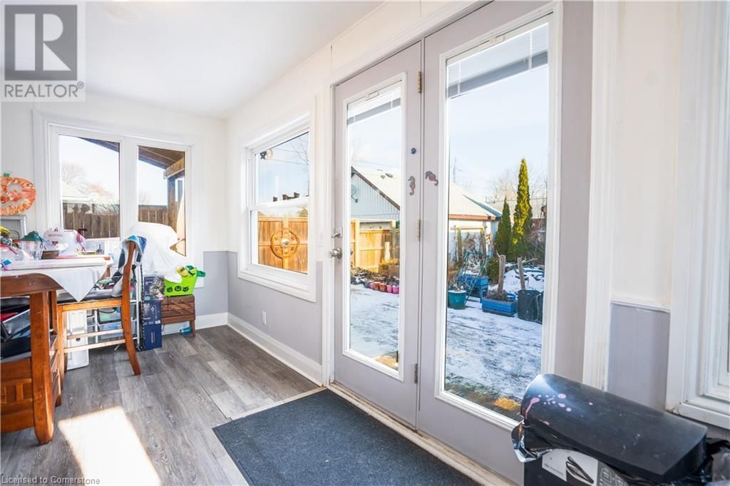 12 WALPOLE DRIVE Image 30