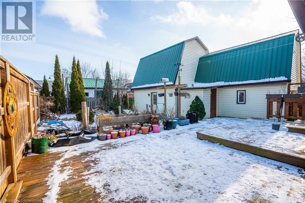 12 WALPOLE DRIVE Image 32