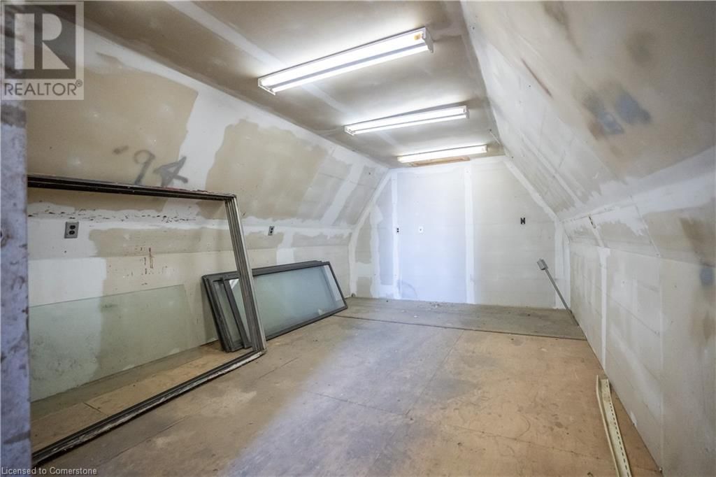 12 WALPOLE DRIVE Image 39