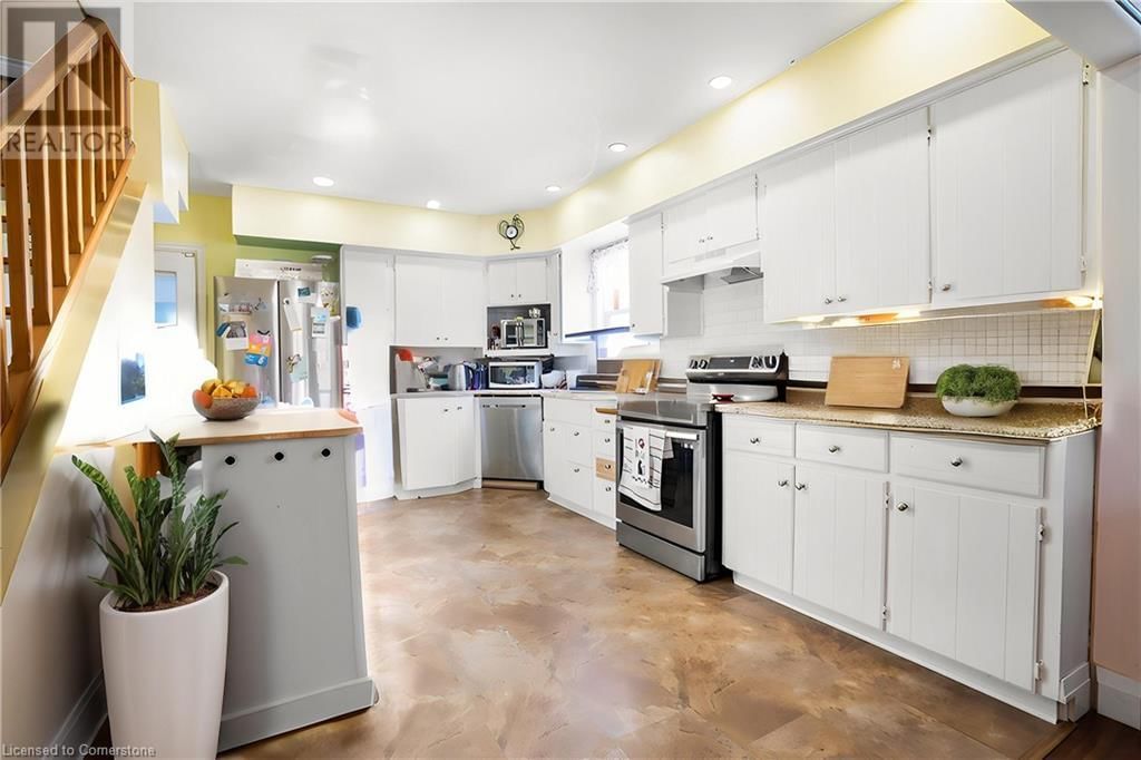 12 WALPOLE DRIVE Image 8