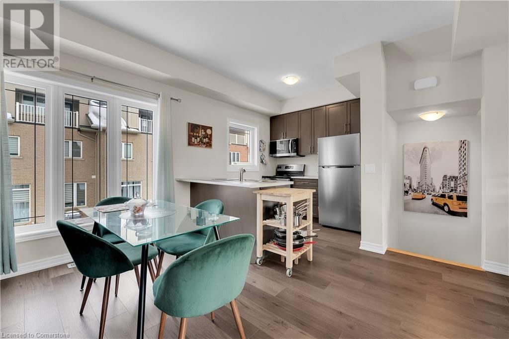 8 - 19 PICARDY DRIVE Image 12