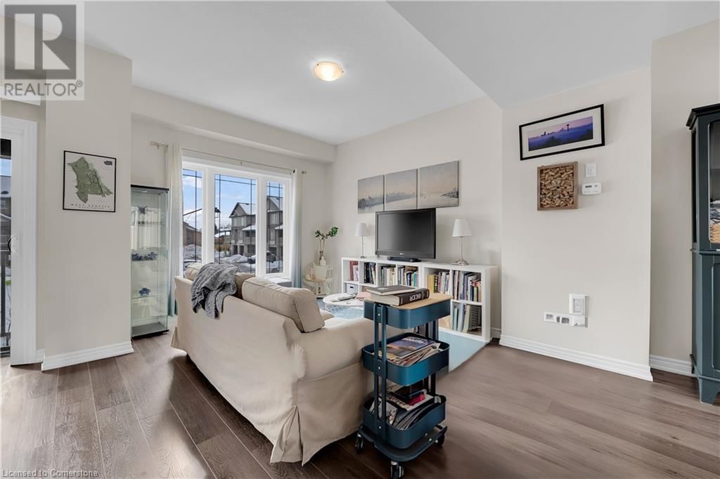 8 - 19 PICARDY DRIVE Image 17