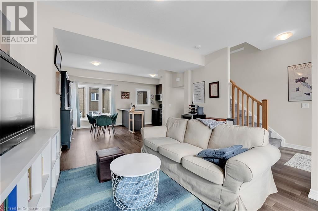 8 - 19 PICARDY DRIVE Image 21