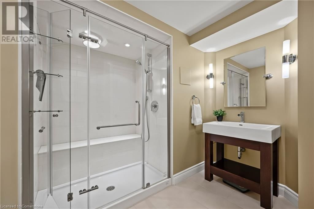 23 CHARING Image 41