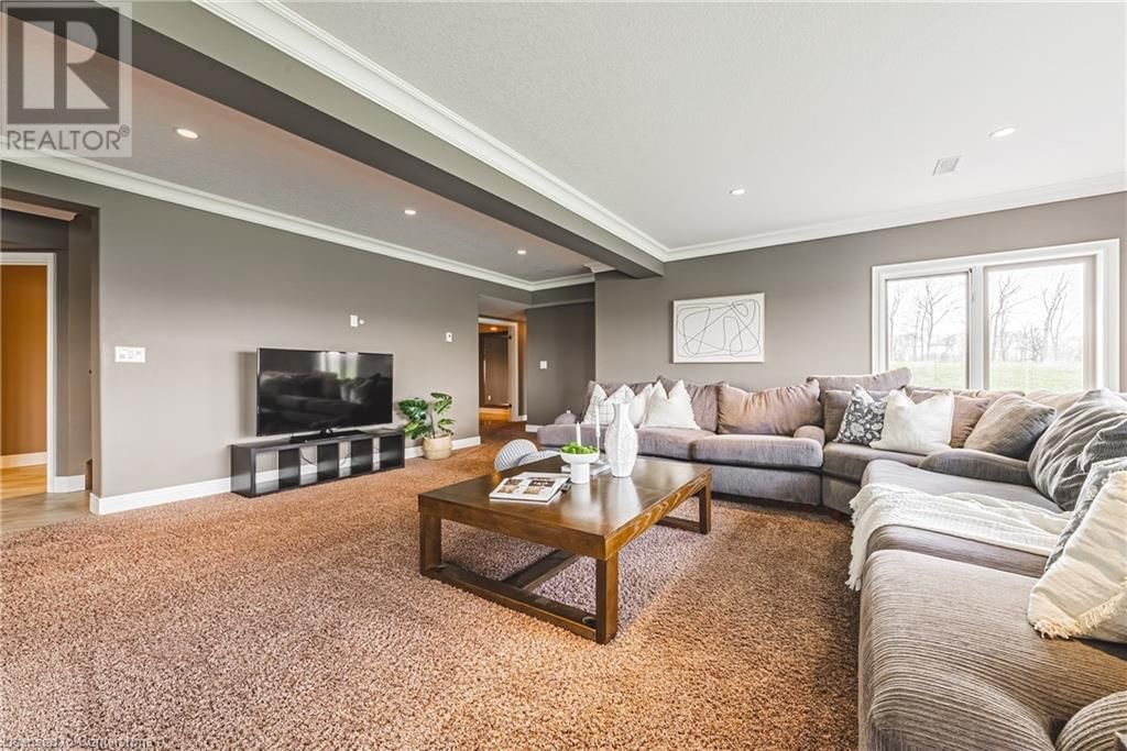 15 REEDS ROAD Image 35