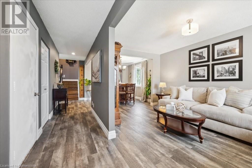 51 COSTAIN COURT Image 3