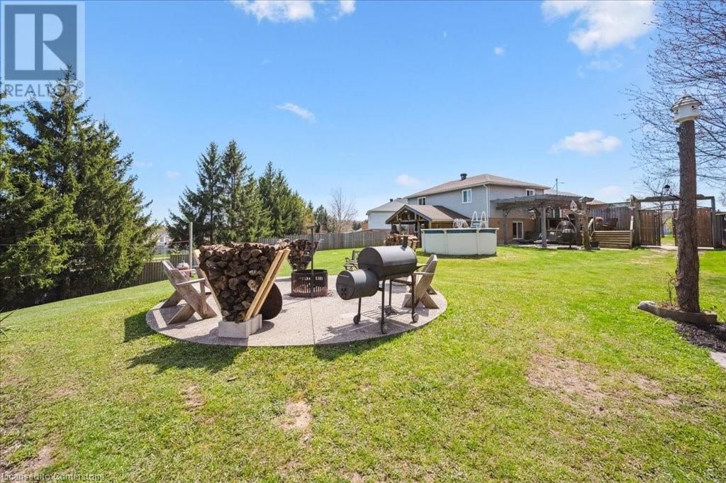 51 COSTAIN COURT Image 32