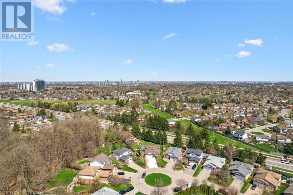 51 COSTAIN COURT Image 36