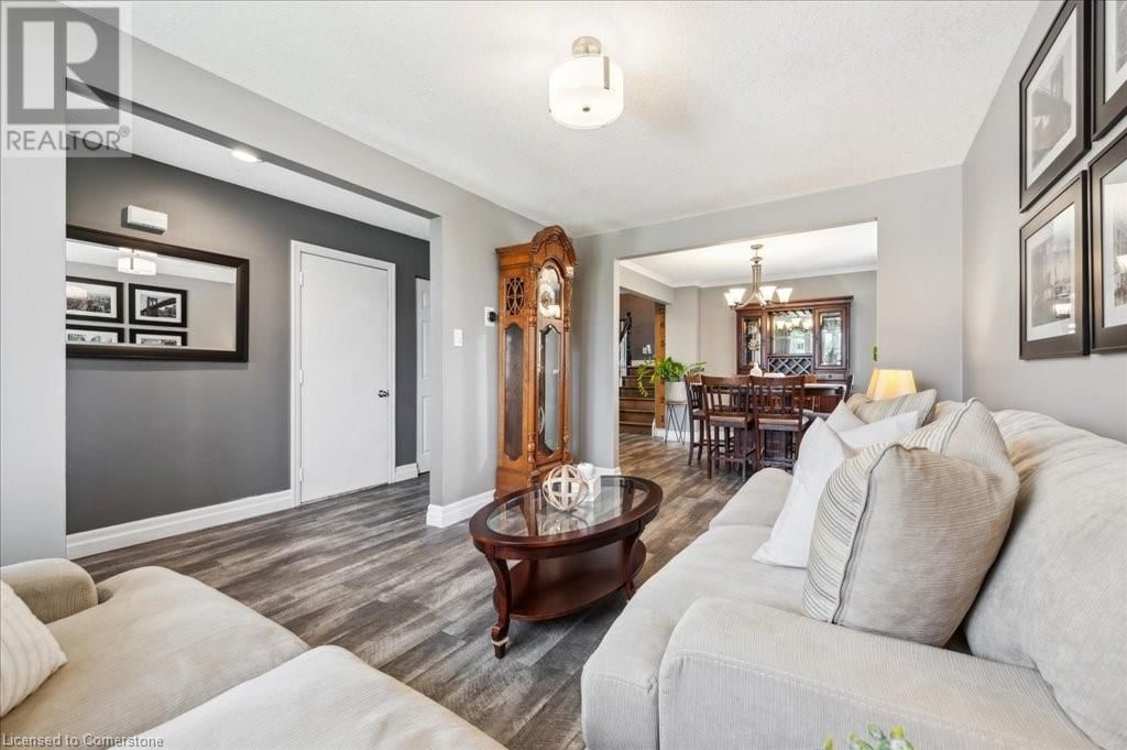 51 COSTAIN COURT Image 6