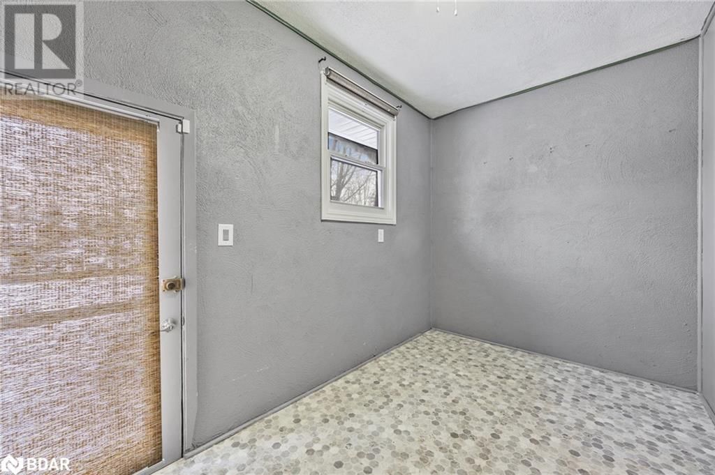 239 WARNICA ROAD Image 18