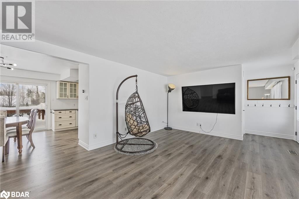 239 WARNICA ROAD Image 5