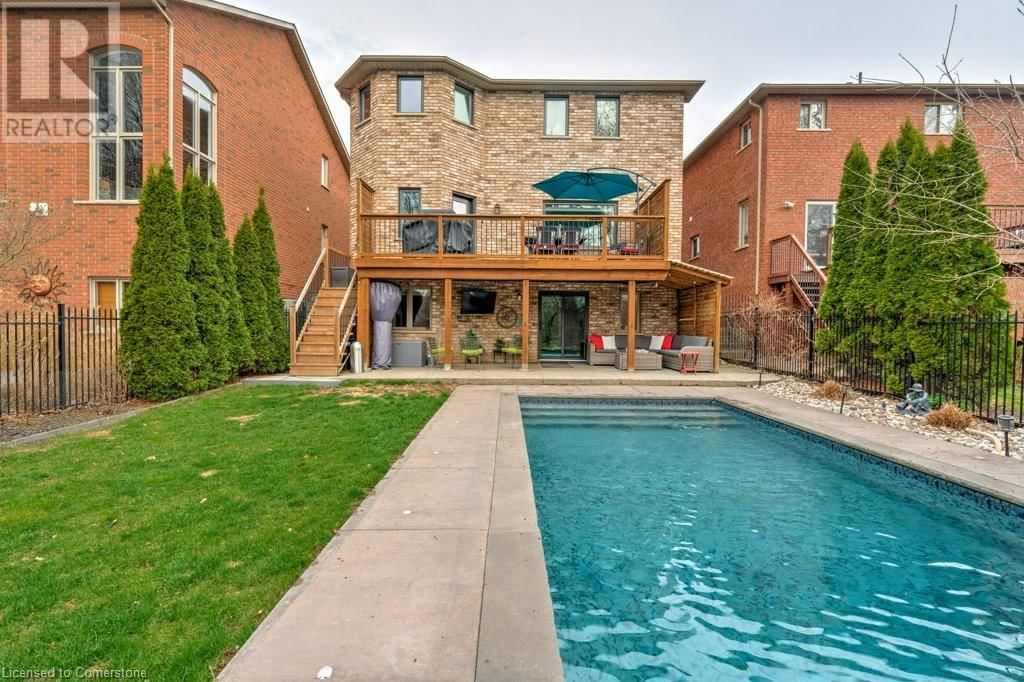52 COMMANDO COURT Image 36
