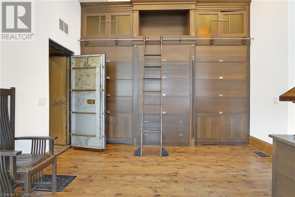 10 NORTHUMBERLAND STREET Image 15
