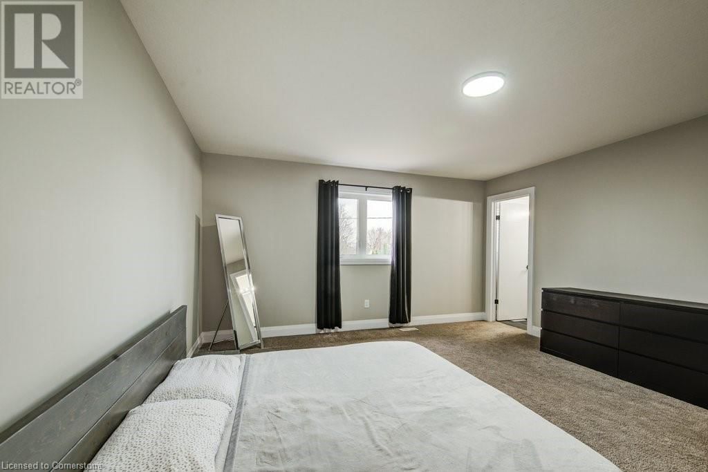 192 SNYDER AVENUE NORTH Image 33