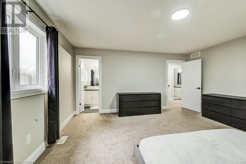 192 SNYDER AVENUE NORTH Image 35