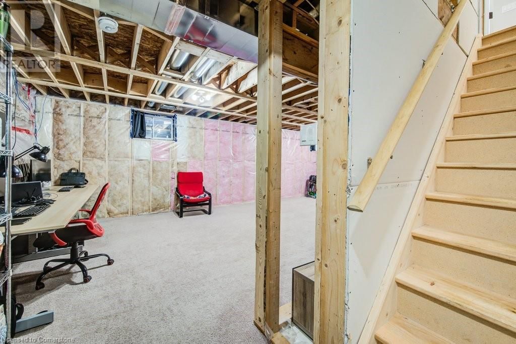 192 SNYDER AVENUE NORTH Image 37