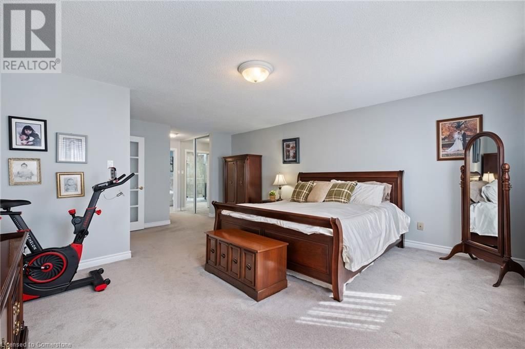 19 BERWICK AVENUE Image 18