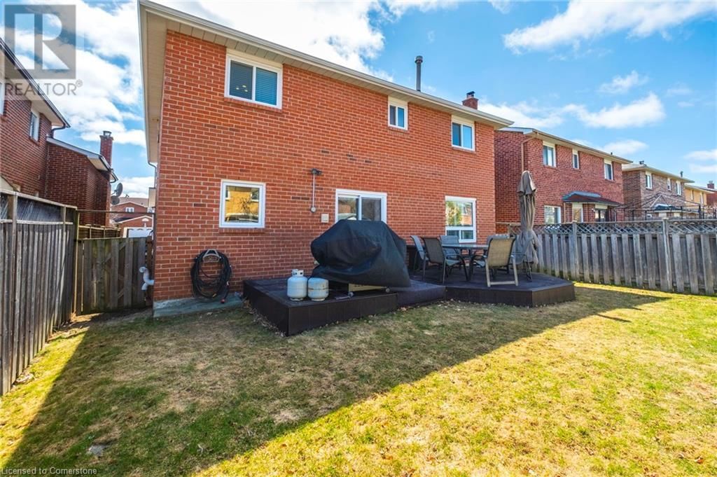 19 BERWICK AVENUE Image 35