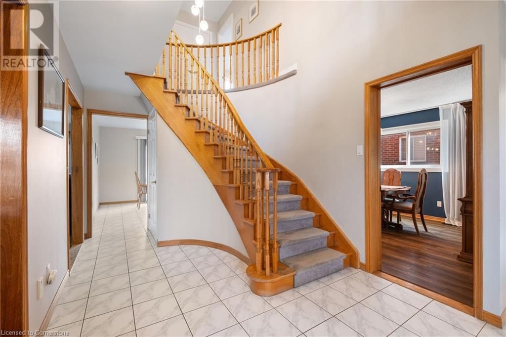 19 BERWICK AVENUE Image 5
