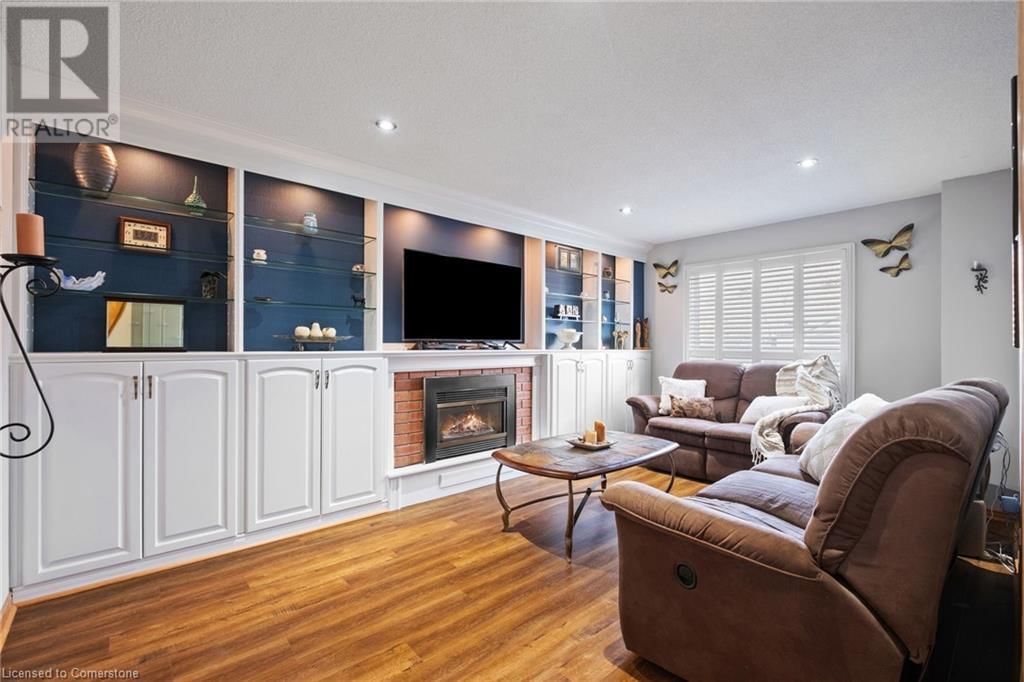 19 BERWICK AVENUE Image 7