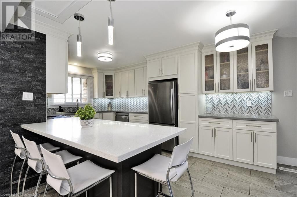 39 WAYNE AVENUE Image 11