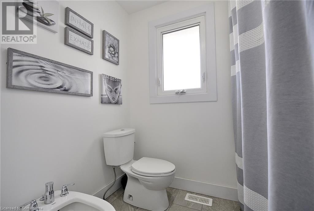 39 WAYNE AVENUE Image 26
