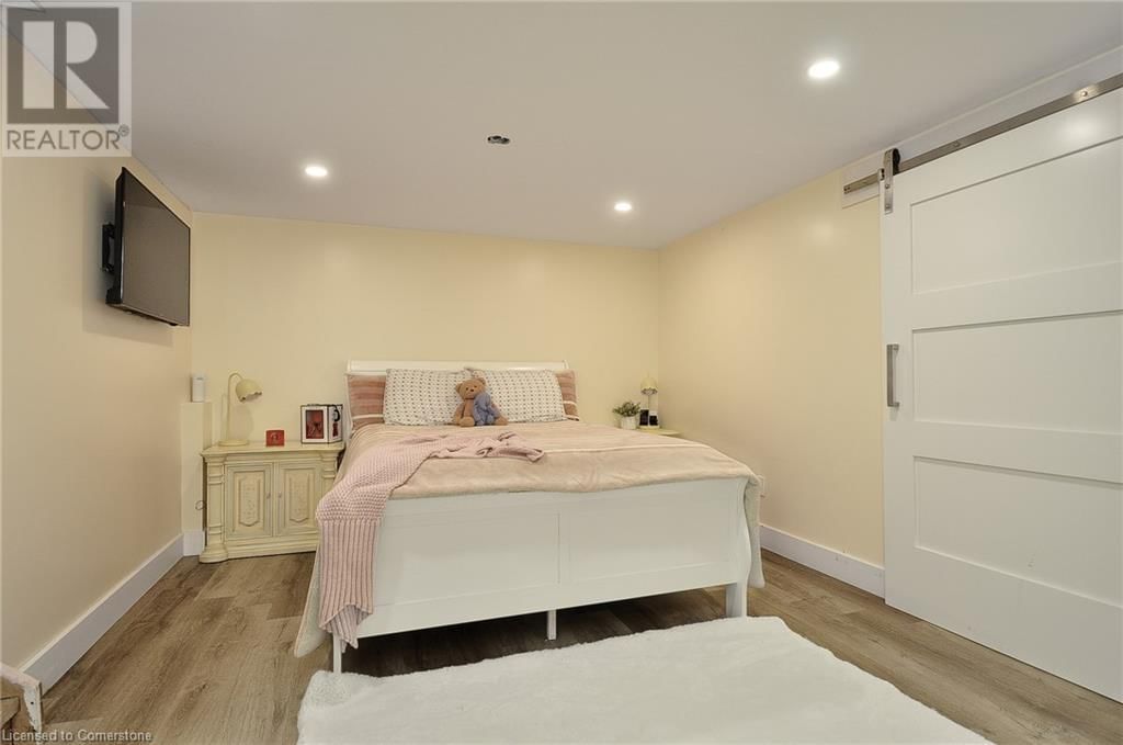 39 WAYNE AVENUE Image 29