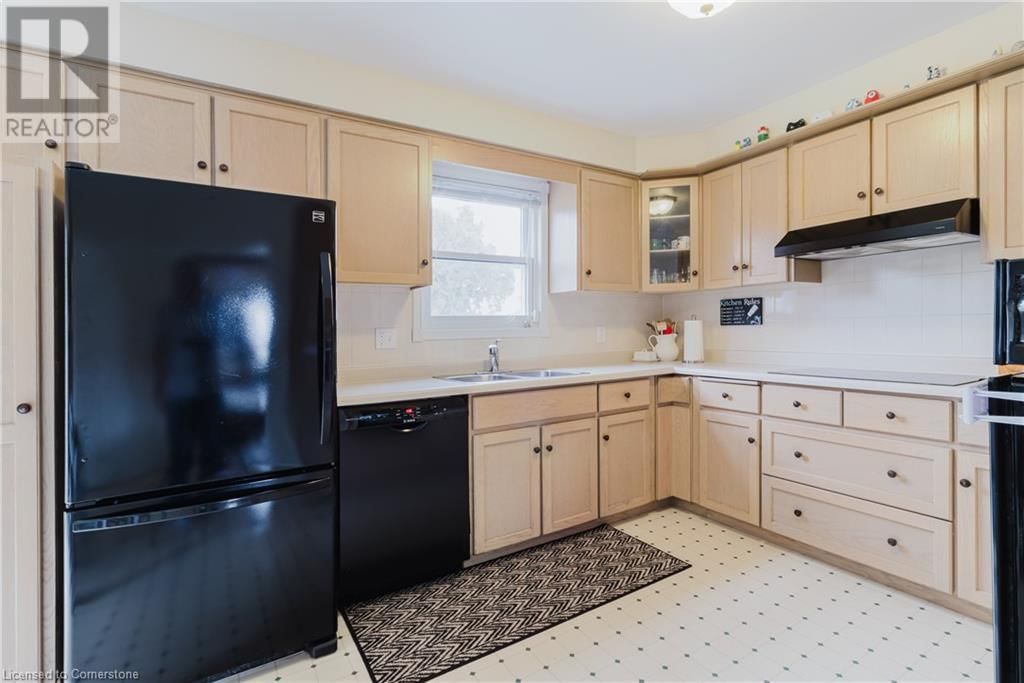 37 SPRINGGARDEN CRESCENT Image 16