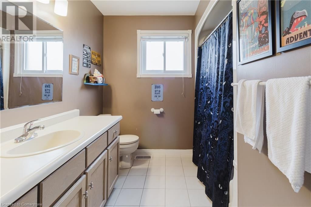 37 SPRINGGARDEN CRESCENT Image 31