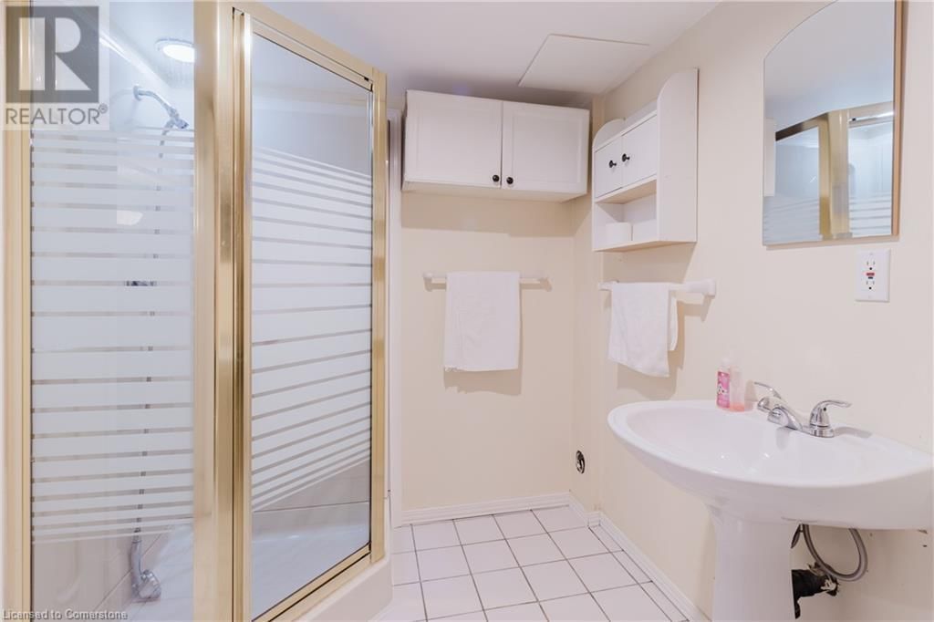 37 SPRINGGARDEN CRESCENT Image 38
