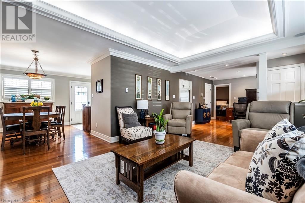 424 HENDERSON ROAD Image 11