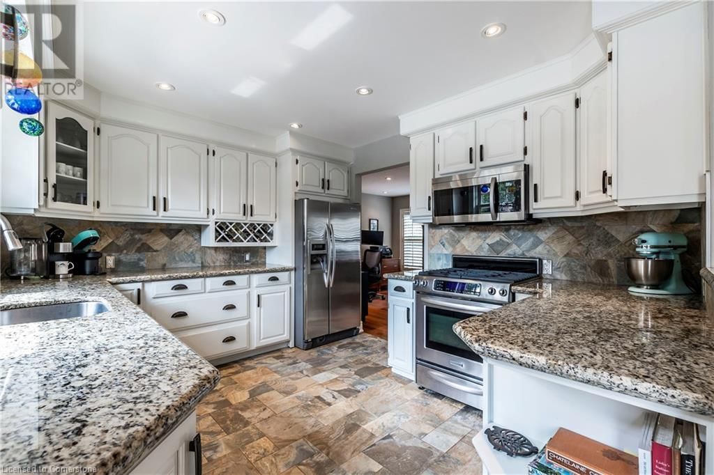 424 HENDERSON ROAD Image 13