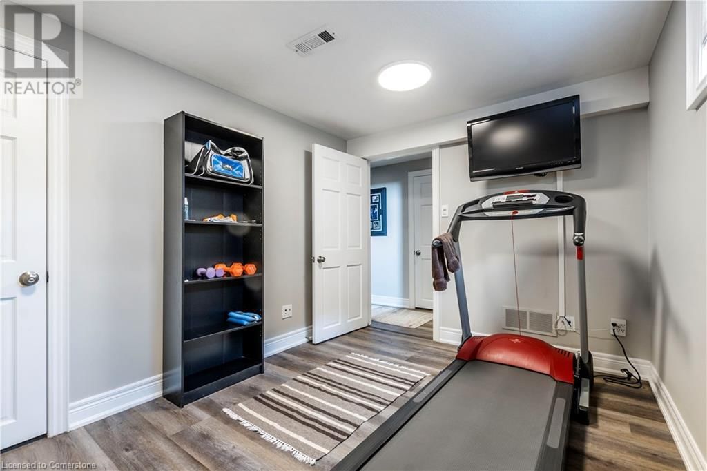 424 HENDERSON ROAD Image 20
