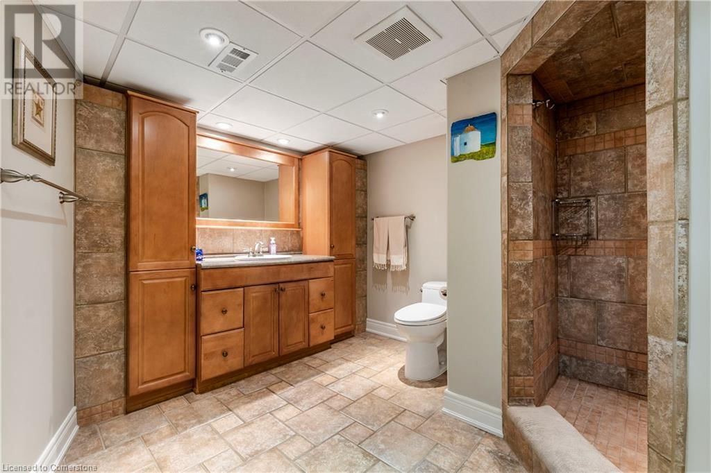 424 HENDERSON ROAD Image 26